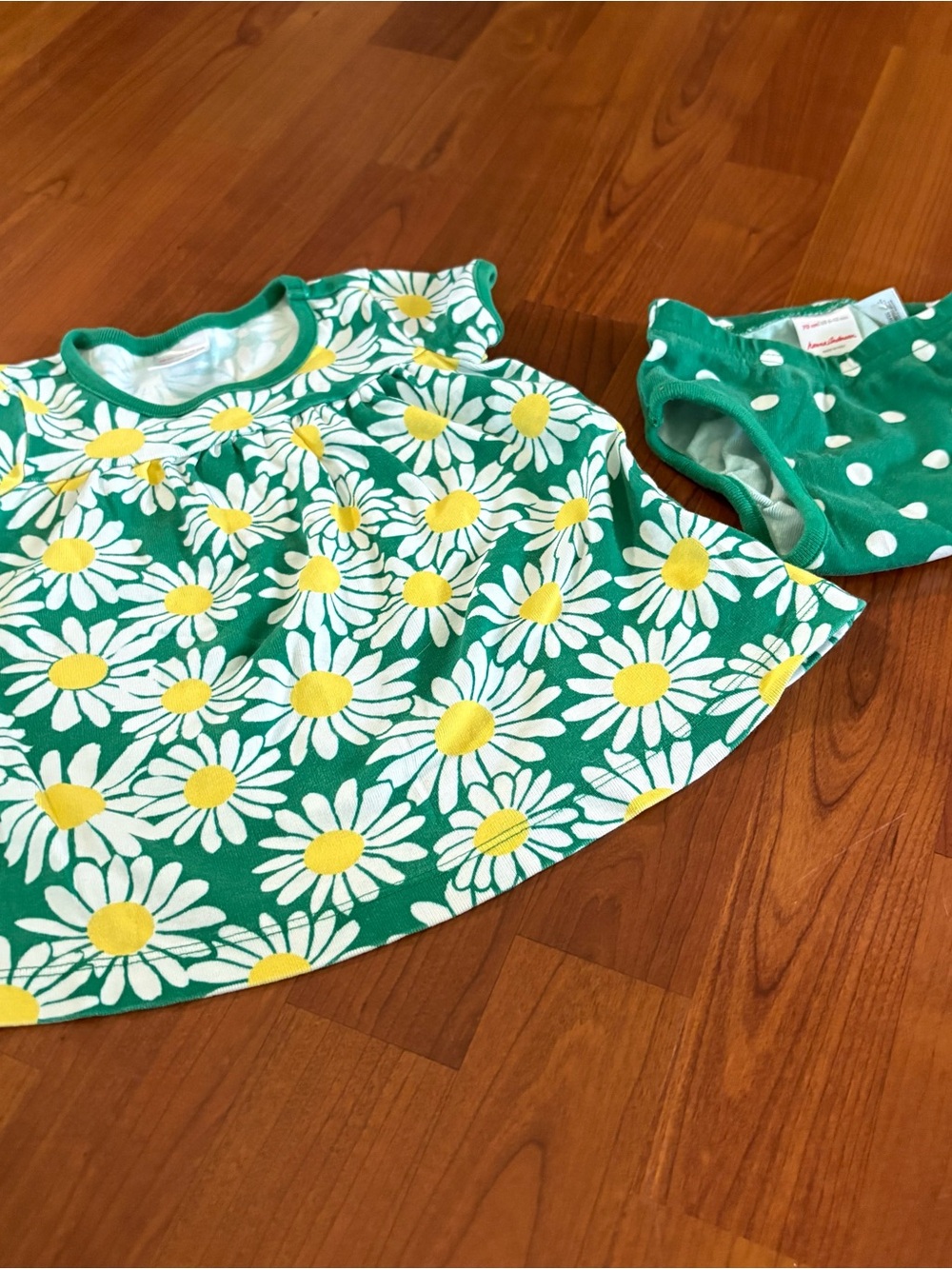 Hanna Anderson 6-12 month Green Daisy Print Baby Dress with Matching Bloomers